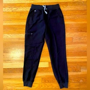 FIGS Black High Waisted Zamora Jogger Scrub Pants